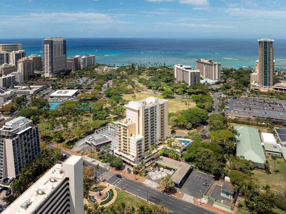 Luana Waikiki Hotel & Suites